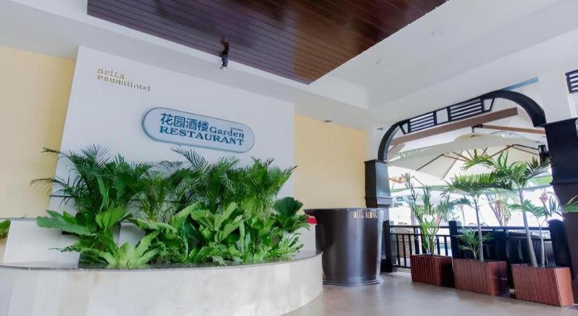 Sarita Chalet y spa Hotel Jomtien Exterior foto