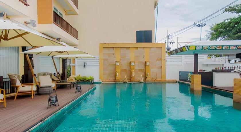 Sarita Chalet y spa Hotel Jomtien Exterior foto